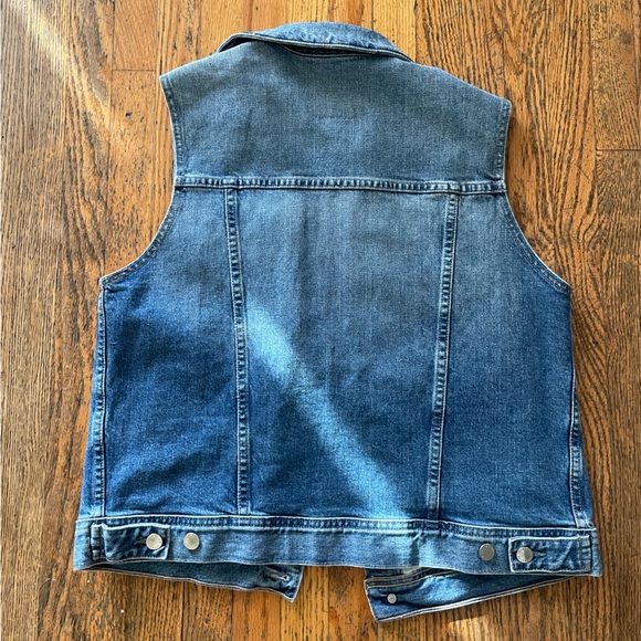 AG Sleeveless Jean Jacket - Picture 2 of 5